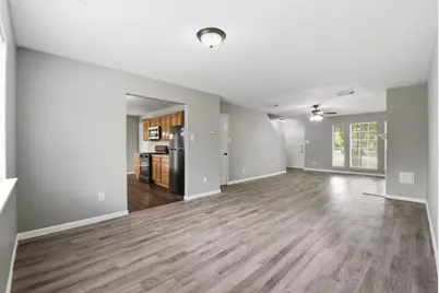 5921 Santa Fe Circle, Dickinson, TX 77539 - Photo 9