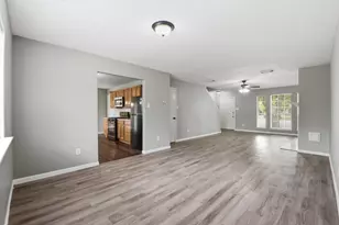 5921 Santa Fe Cir, Dickinson, TX 77539 - Photo 9