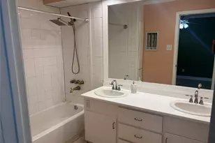 5738 Newport St, Houston, TX 77023 - Photo 11