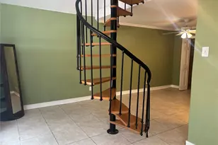 5738 Newport St, Houston, TX 77023 - Photo 13