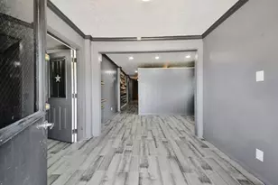 5622 W Montgomery Rd, Houston, TX 77091 - Photo 11