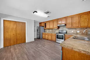 3258 Meadway Dr, Houston, TX 77082 - Photo 17