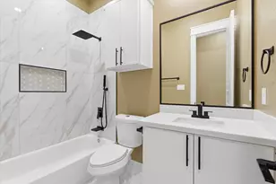 800 S 1st St, La Porte, TX 77571 - Photo 13
