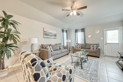 6934 Scarlet Sagebrush Street, Katy, TX 77449 - Photo 5