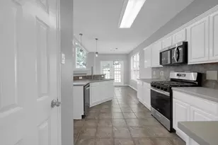 2103 Winding Hollow Ct, Conroe, TX 77385 - Photo 13