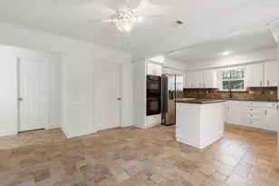 1 Cape Chestnut Dr, The Woodlands, TX 77381 - Photo 17