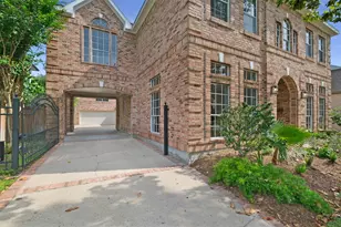 3774 Drake St, Houston, TX 77005 - Photo 3