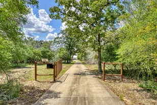 11404 Riley Green Rd, Franklin, TX 77856 - Photo 3