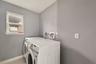 2130 Round Lake Dr, Houston, TX 77077 - Photo 23