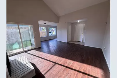 3018 Rockrill Drive, Houston, TX 77045 - Photo 3