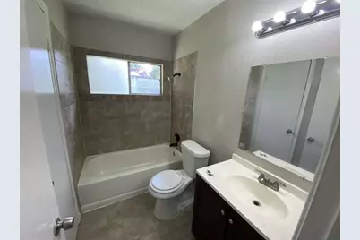 3018 Rockrill Drive, Houston, TX 77045 - Photo 9