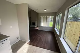 3018 Rockrill Dr, Houston, TX 77045 - Photo 5