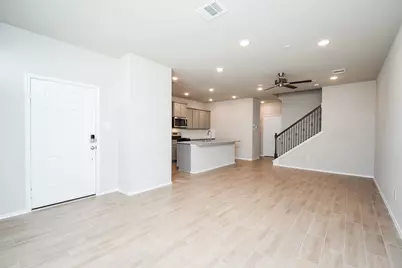 2910 Scanlan Meadow #18, Missouri City, TX 77459 - Photo 5