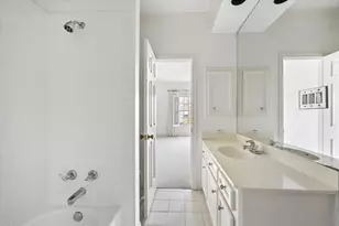 6022 Burgoyne Rd, Houston, TX 77057 - Photo 11