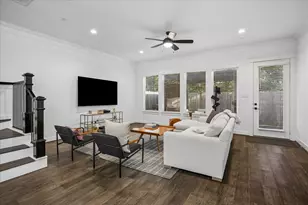 1727 Michigan St, Houston, TX 77006 - Photo 5