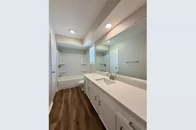 403 Lotus Street, Lake Jackson, TX 77566 - Photo 25
