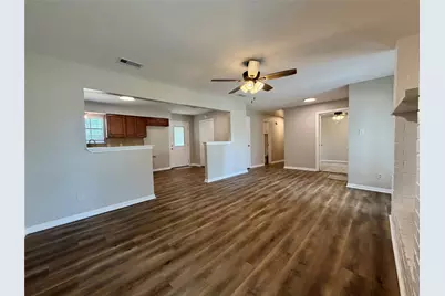 403 Lotus Street, Lake Jackson, TX 77566 - Photo 11
