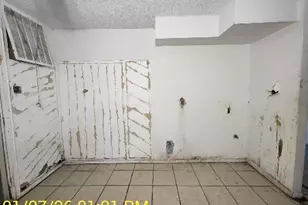 230 Kansas St, Bacliff, TX 77518 - Photo 9