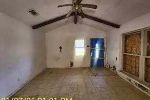 230 Kansas St, Bacliff, TX 77518 - Photo 3