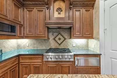 5411 Leopold Dr, Houston, TX 77021 - Photo 13