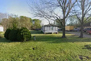 130 Buckingham Ln, Navasota, TX 77868 - Photo 3