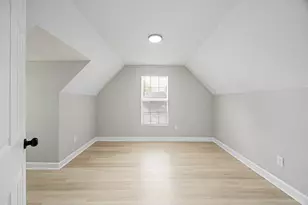 5737 Dorbrandt St, Houston, TX 77023 - Photo 27