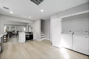 5737 Dorbrandt St, Houston, TX 77023 - Photo 17