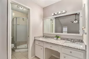 819 Seamaster Dr, Houston, TX 77062 - Photo 9
