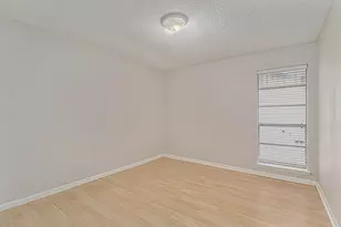 819 Seamaster Dr, Houston, TX 77062 - Photo 11
