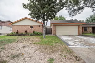 819 Seamaster Dr, Houston, TX 77062 - Photo 1