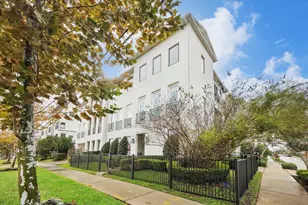 301 W Polk St, Houston, TX 77019 - Photo 1