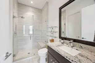 301 W Polk St, Houston, TX 77019 - Photo 23