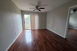 12722 Shannon Hills Dr, Houston, TX 77099 - Photo 5