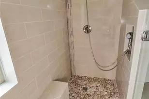 5216 Spring Branch Dr, Pearland, TX 77584 - Photo 9