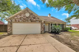 5216 Spring Branch Dr, Pearland, TX 77584 - Photo 1