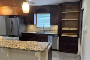 3310 Glen Spring Dr, Houston, TX 77339 - Photo 9