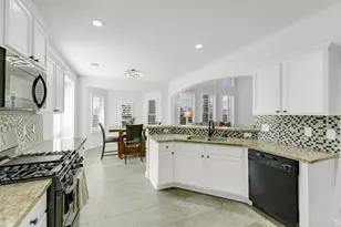 14915 AUTUMN LONG TRL, Humble, TX 77396 - Photo 11