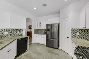 14915 AUTUMN LONG TRL, Humble, TX 77396 - Photo 9