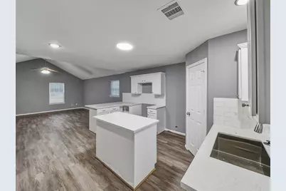 390 Martin Luther King Road, Liberty, TX 77575 - Photo 9