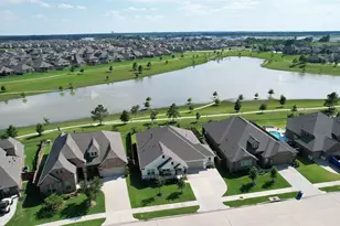 7335 Laguna Lake Dr, Spring, TX 77379 - Photo 3