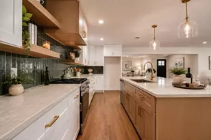 2731 Manila Ln, Houston, TX 77043 - Photo 1
