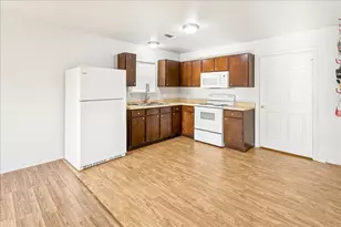 1005 S Dunbar St, Crockett, TX 75835 - Photo 9