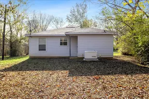 1005 S Dunbar St, Crockett, TX 75835 - Photo 21