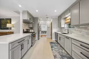 2034 De Milo Dr, Houston, TX 77018 - Photo 9
