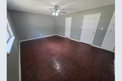 208 Willow Street, Sealy, TX 77474 - Photo 7