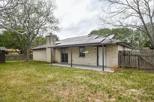 208 Willow St, Sealy, TX 77474 - Photo 31