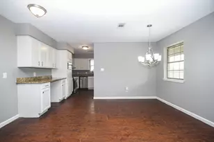 208 Willow St, Sealy, TX 77474 - Photo 11