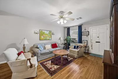 705 W 34th Street, Houston, TX 77018 - Photo 5