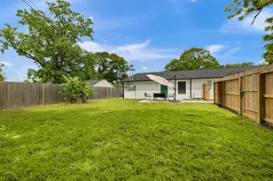 6004 Bois D Arc St, Houston, TX 77087 - Photo 37