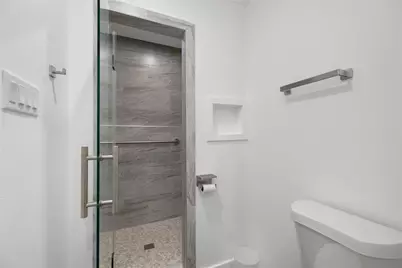 6004 Bois D Arc Street, Houston, TX 77087 - Photo 31